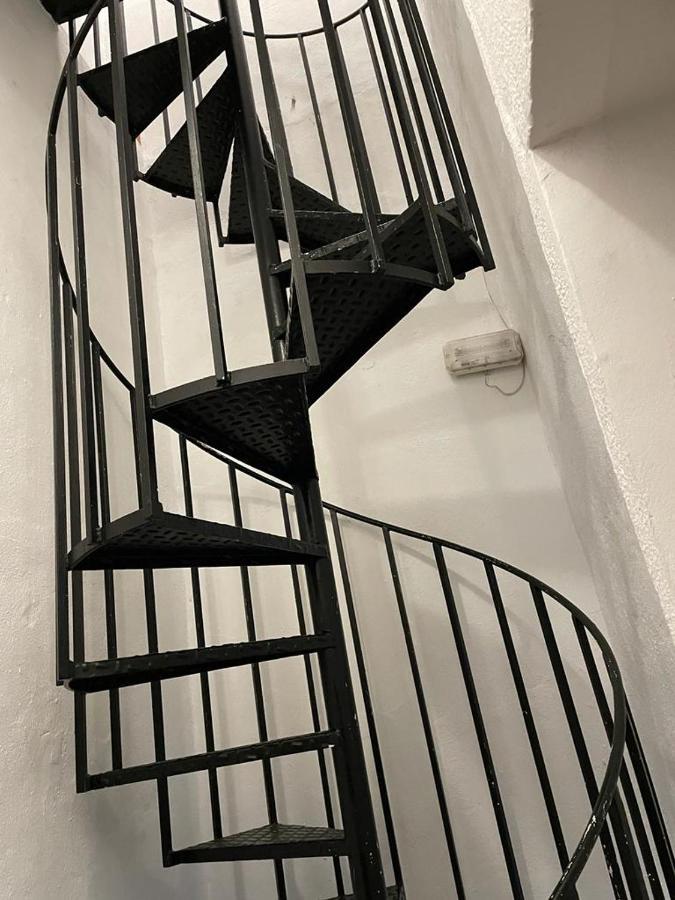 Hostel-Toni Trajano 37 Sevilla Sevilla