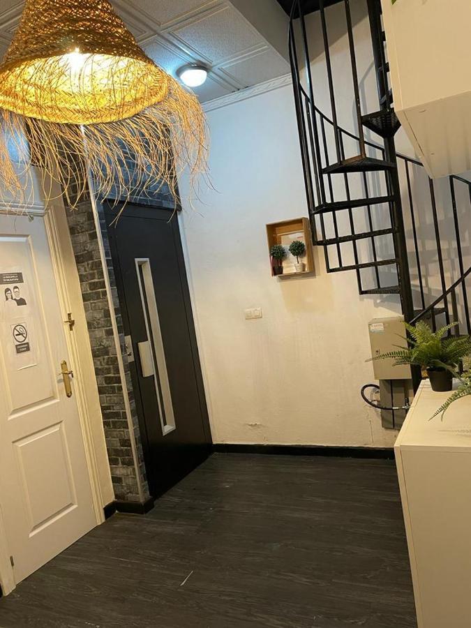 Hostel-Toni Trajano 37 Sevilla Habitación en casa particular Sevilla